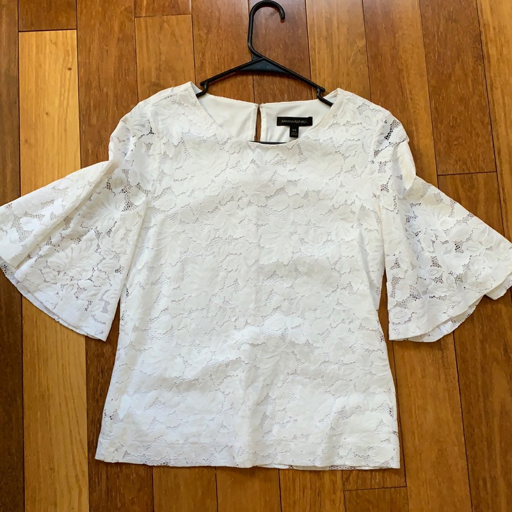 Banana Republic XS lacey 3/4 sleeve shirt